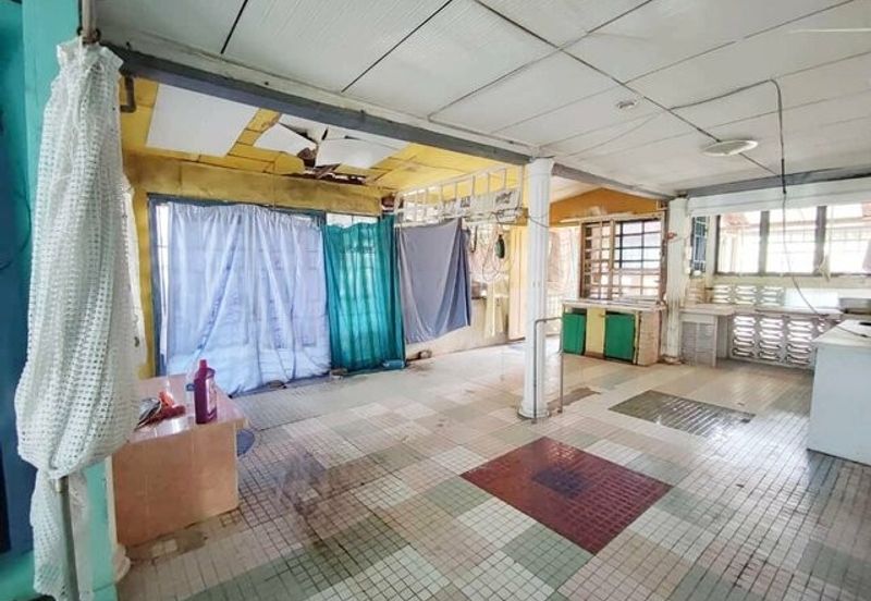 Corner Double Storey Full Loan Low Down Pengkalan Indah Desa Pakatan Station 18 Pinji Mewah