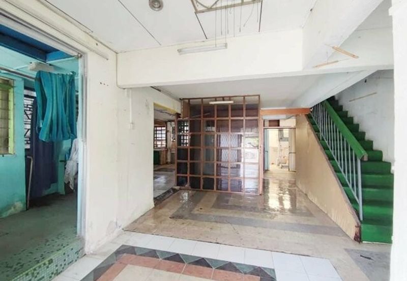 Corner Double Storey Full Loan Low Down Pengkalan Indah Desa Pakatan Station 18 Pinji Mewah