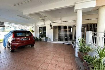 Corner Single Storey Good Condition Menglembu Timur Merah Bestari Impiana Adril