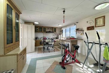 Corner Single Storey Good Condition Menglembu Timur Merah Bestari Impiana Adril