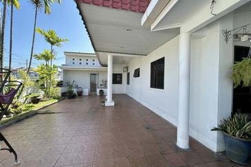 Corner Single Storey Good Condition Menglembu Timur Merah Bestari Impiana Adril