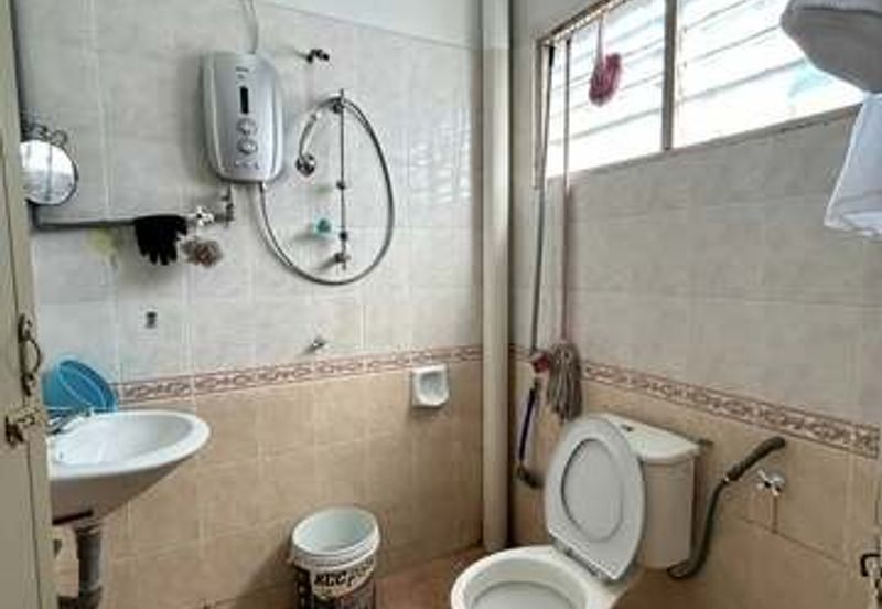 Corner Single Storey Good Condition Menglembu Timur Merah Bestari Impiana Adril