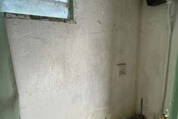 Full Loan Cheap Sale 22x75 Single Storey Lahat Sri Wang Badri Shah Desa Baru