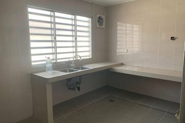 Renovated Full Loan 20x70 Single Storey Lahat Sri Wang Badri Shah Desa Baru