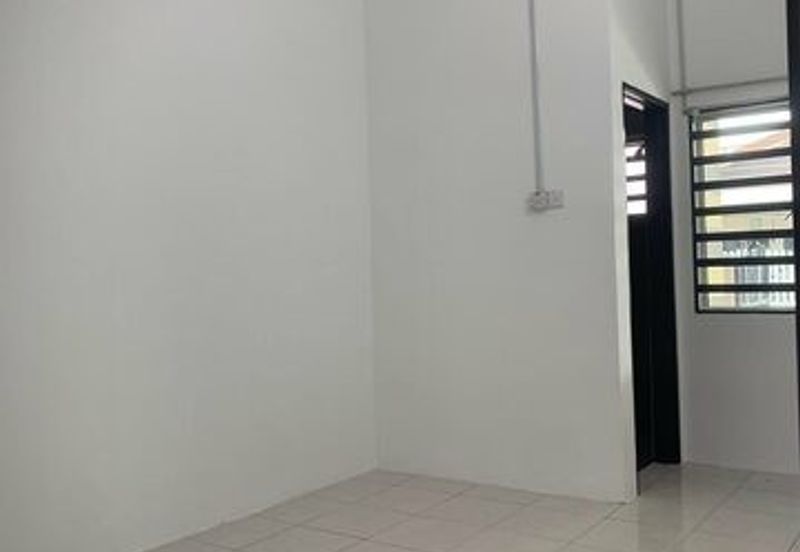 Renovated Full Loan 20x70 Single Storey Lahat Sri Wang Badri Shah Desa Baru