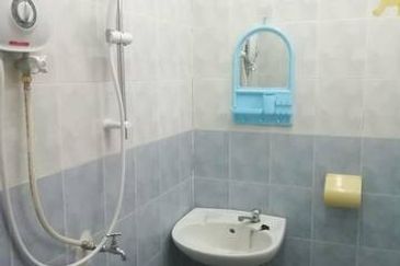 Cheap Rent Ground Floor Fully Furnish Permai Lake View Tambun Bercham Sumway Perpaduan Tanjung Rambutan