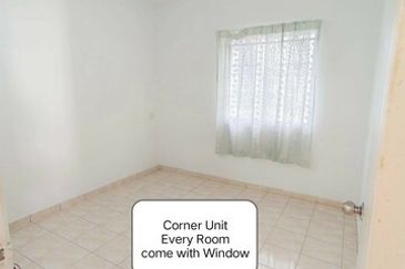 Fully Furnish Mid Floor Permai Lake View Bandar Baru Putra Garden Alpine Pakatan Jaya