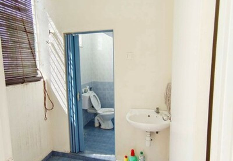 Fully Furnish Mid Floor Permai Lake View Bandar Baru Putra Garden Alpine Pakatan Jaya