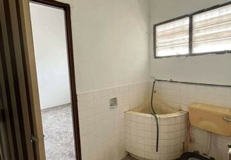 Easy Parking New Paint Semi D Single Storey Simee Ipoh Garden Canning Fair Park