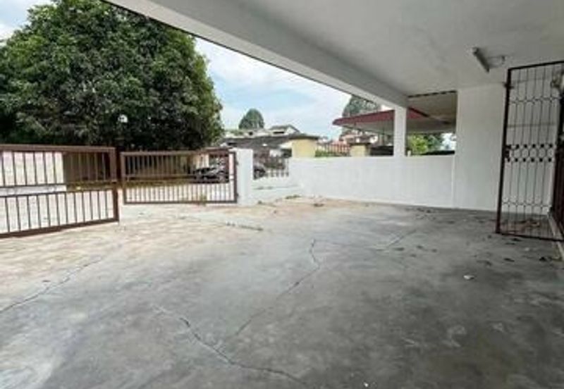Easy Parking New Paint Semi D Single Storey Simee Ipoh Garden Canning Fair Park