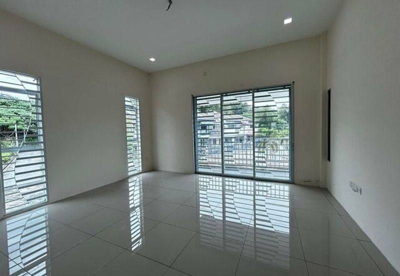 Big Size Corner Lot 3820sf Lahat Bestari Bistari Mines Gerbang Baru Sri Wang Badri Shah 