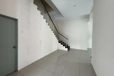 Big Size Corner Lot 3820sf Lahat Bestari Bistari Mines Gerbang Baru Sri Wang Badri Shah 