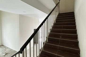 Big Size Corner Lot 3820sf Lahat Bestari Bistari Mines Gerbang Baru Sri Wang Badri Shah 