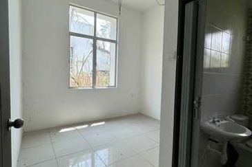 Gate Guard Cheap New Semi D Single Storey)Klebang Baiduri Kelebang Bertuah Bayu