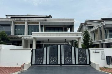 FREEHOLD Gate Guard High End Area SERI TERATAI BOTANI Gulf Panorama Lapangan Perdana