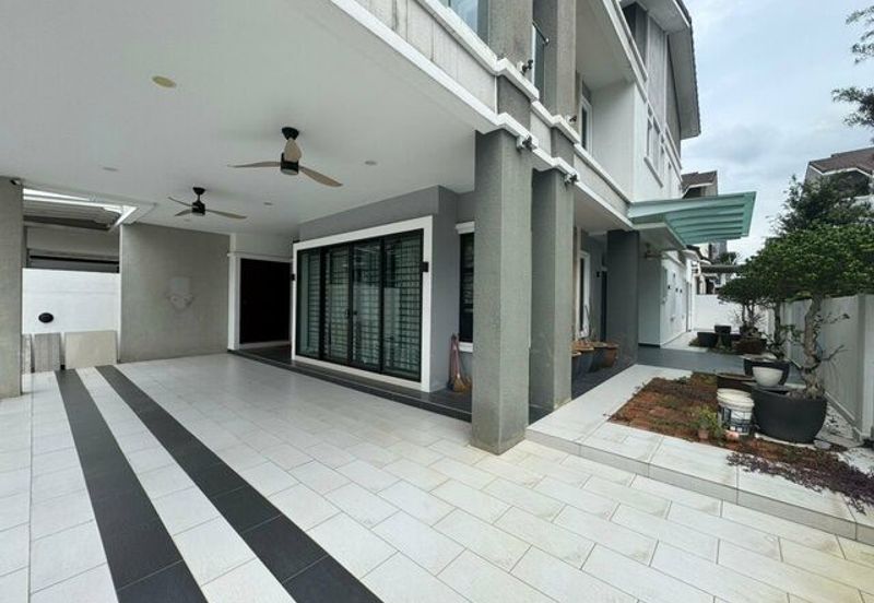 FREEHOLD Gate Guard High End Area SERI TERATAI BOTANI Gulf Panorama Lapangan Perdana