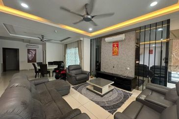 FREEHOLD Gate Guard High End Area SERI TERATAI BOTANI Gulf Panorama Lapangan Perdana