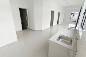 Brand New Semi D Pengkalan Elemen 18 Timah Bersatu Pinji Mewah Perdana Indah Station 18