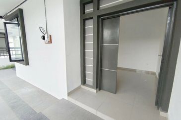 Brand New Semi D Pengkalan Elemen 18 Timah Bersatu Pinji Mewah Perdana Indah Station 18