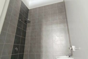 Brand New Semi D Pengkalan Elemen 18 Timah Bersatu Pinji Mewah Perdana Indah Station 18