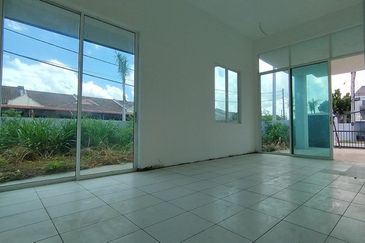 Big Corner 40*80 Single Storey Tambun Bercham Bandar Baru Putra Tanjung Rambutan
