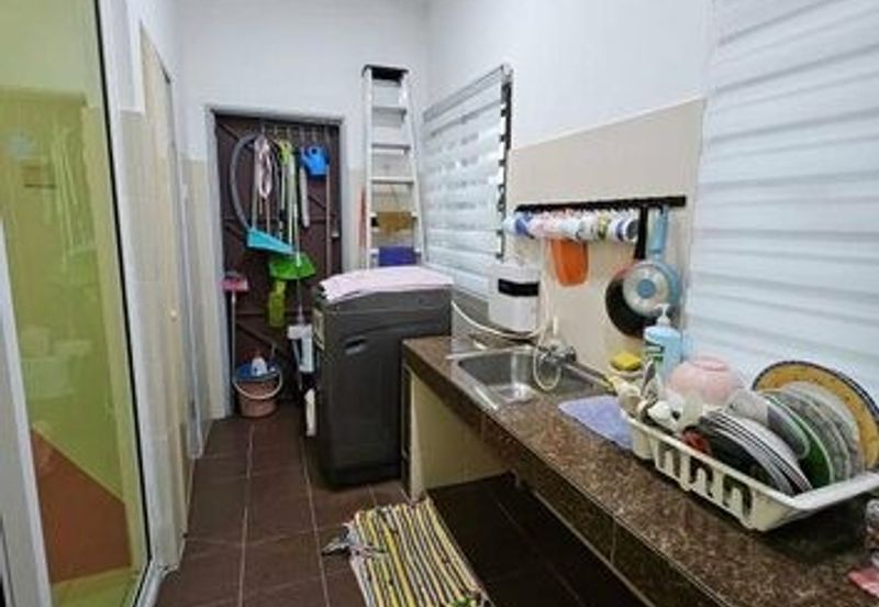 Fully Furnish Gate Guard Pengkalan Precint 18 Pasir Puteh Station 18 Indah Pinji Mewah Tiara