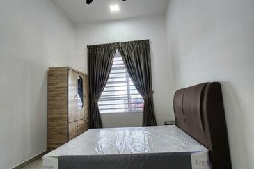 Gate Guard Meru Tropika Single Storey Fully Furnish)Perdana Klebang Chemor Chepor Jelapang