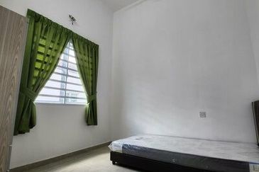 Gate Guard Meru Tropika Single Storey Fully Furnish)Perdana Klebang Chemor Chepor Jelapang