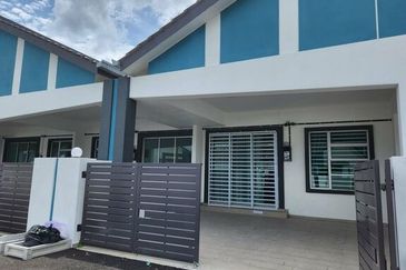 Gate Guard Meru Tropika Single Storey Fully Furnish)Perdana Klebang Chemor Chepor Jelapang