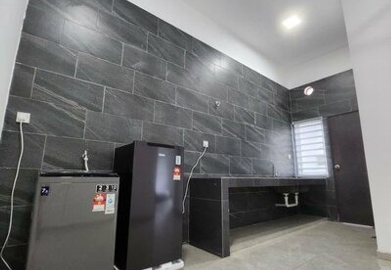 Gate Guard Meru Tropika Single Storey Fully Furnish)Perdana Klebang Chemor Chepor Jelapang