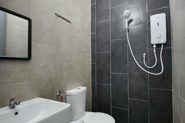 Gate Guard Meru Tropika Single Storey Fully Furnish)Perdana Klebang Chemor Chepor Jelapang