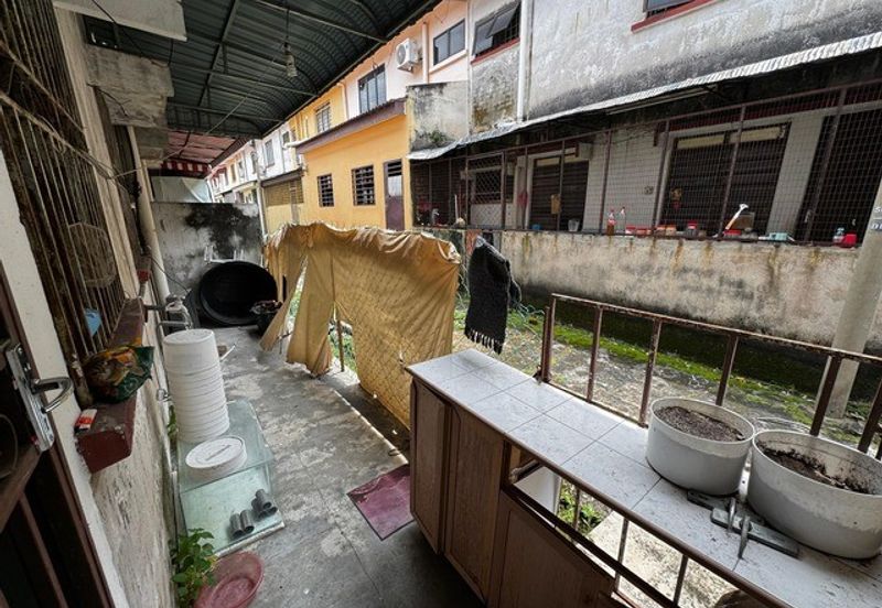 Cheap Sale Full Loan Below Market Value Bercham Taman Mujur Anjung Bercham Megah Mewah Dermwan