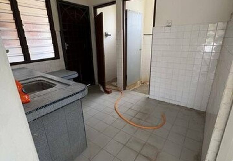 Newly Painted Move In Condition Buntong Ria Falim Mas Silibin Rishah First Garden Menglembu