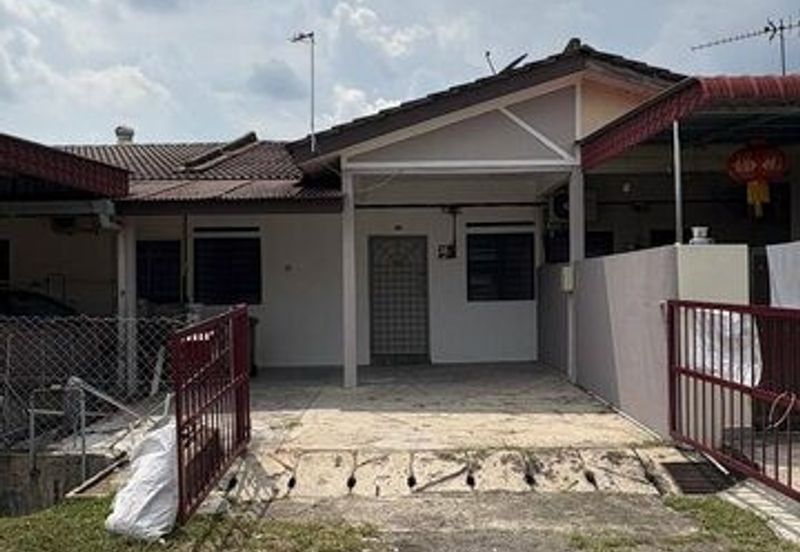 Newly Painted Move In Condition Buntong Ria Falim Mas Silibin Rishah First Garden Menglembu