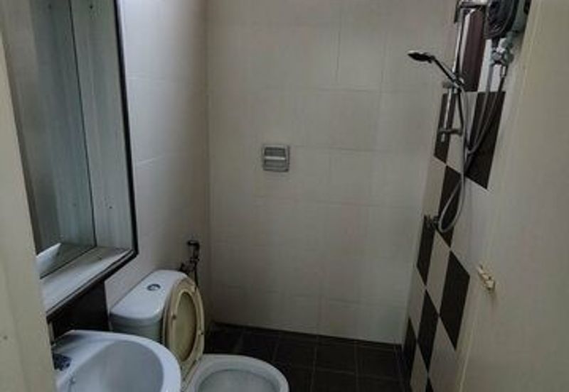 End Lot Good Condition Falim Indah Double Storey Ipoh Town Silibin Buntong Rishah Menglembu