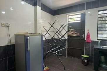 Big 20*75 Menglembu Wang Sepakat Adril Impiana Barat Timur Falim Kledang Bestari