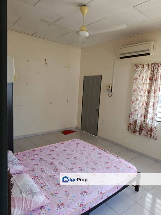 Hot Area Intermediate Corner Gunung Rapat Ipoh Jaya Pekan Razaki Ampan, Perak, Ipoh