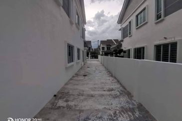 Bandar Baru Sri Klebang, West Park