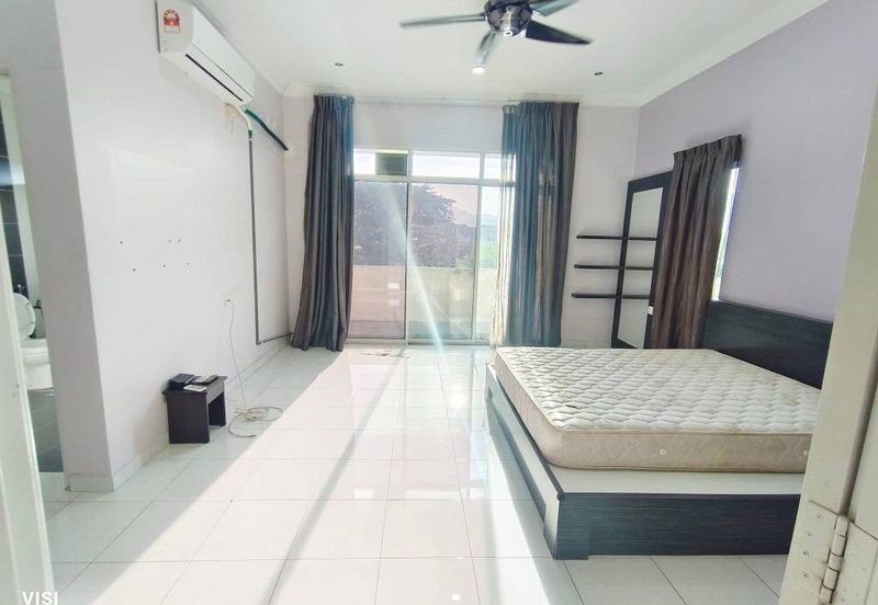 Taman Pengkalan Tiara