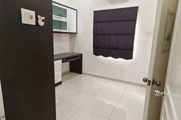 Taman Pengkalan Tiara