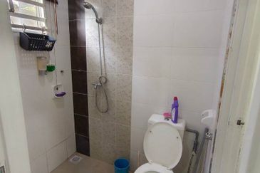 Taman Pengkalan Tiara