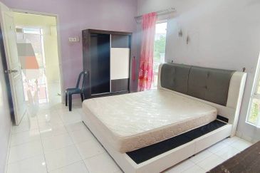 Taman Pengkalan Tiara