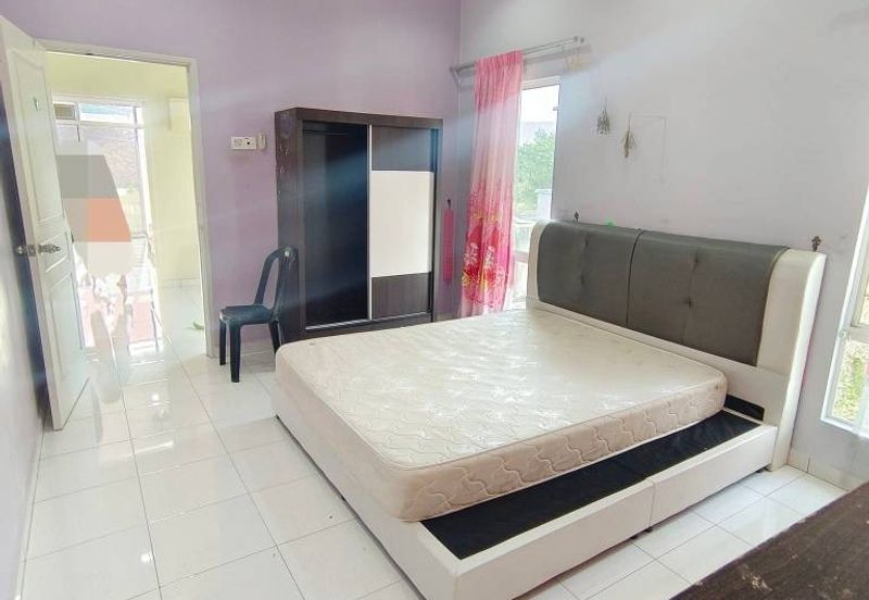 Taman Pengkalan Tiara