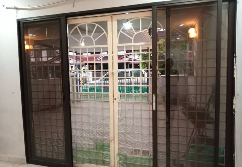 MEDAN PENGKALAN SAUJANA