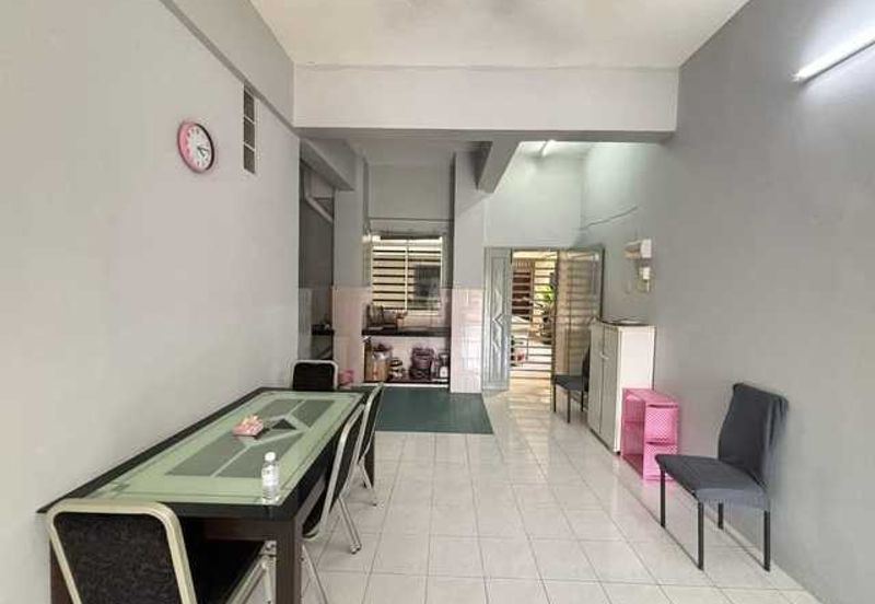 LE COURTS DESA TAMBUN