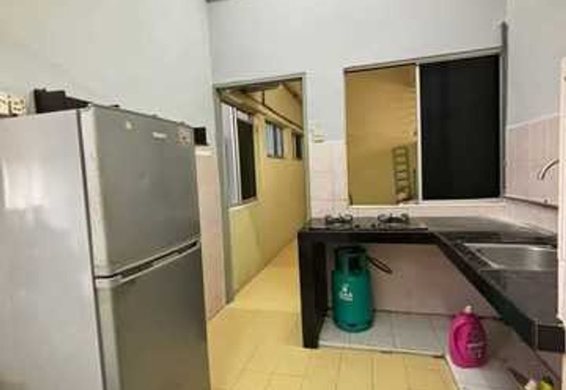 LE COURTS DESA TAMBUN