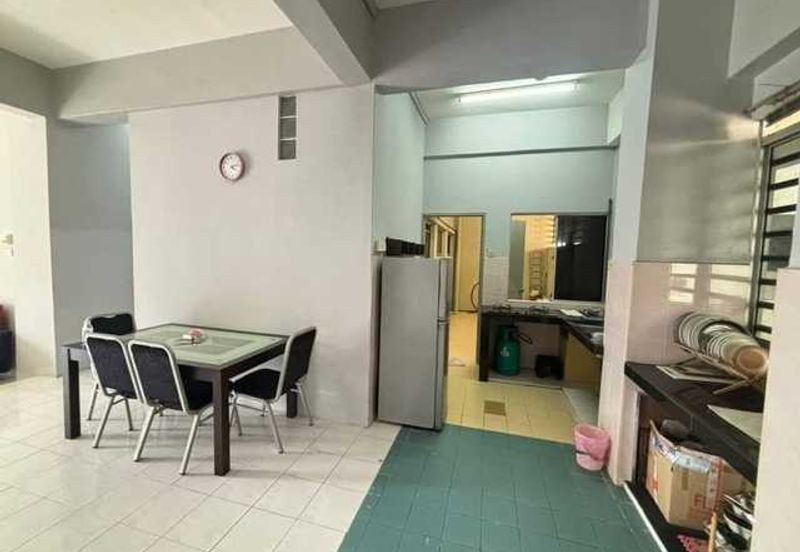 LE COURTS DESA TAMBUN