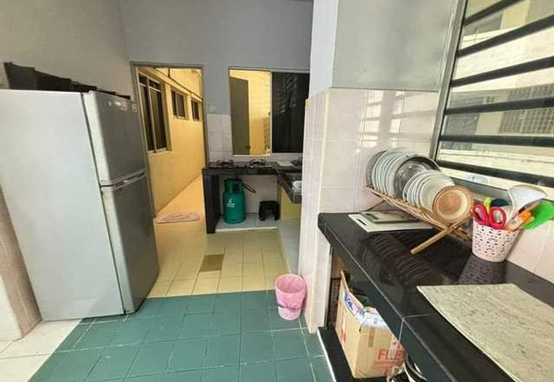 LE COURTS DESA TAMBUN