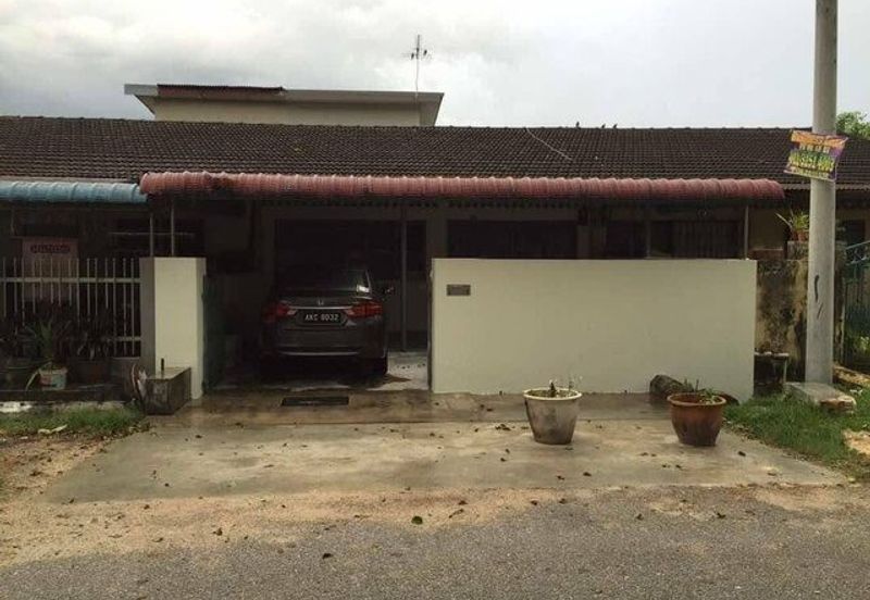 Cheap Sale 22x70 Good Conditon Menglembu Single Storey Wang Berlian Lahat Arkid Rasi Jaya