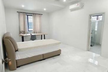Reno 500k Good Move In Condition 2.5 Sty Semi D Ipoh Town Pasir Puteh Pengkalan Station 18
